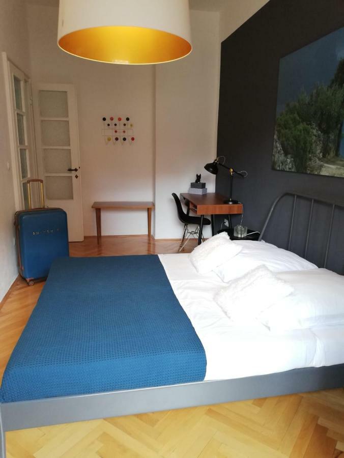 Luxury Old Town Apartment Pula Exteriör bild